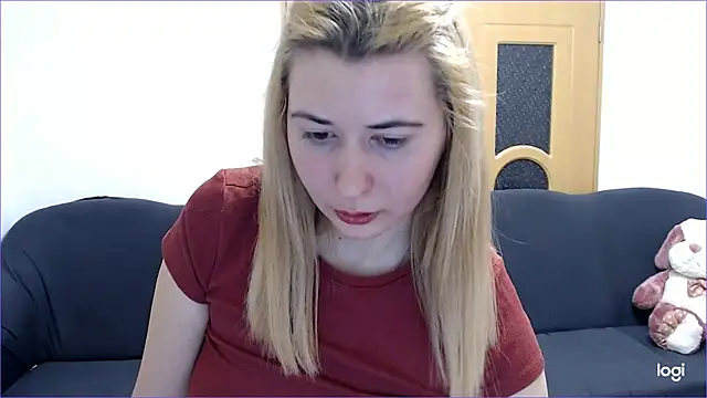 Snapshot of VioletaFlower7 chatting on March 12, 2025, 9:24 pm VioletaFlower7 online show from March 12, 2025, 9:24 pm