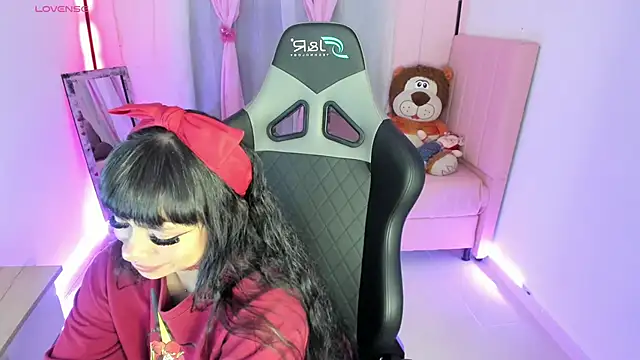 zoesullivan online show from February 18, 2025, 9:54 am