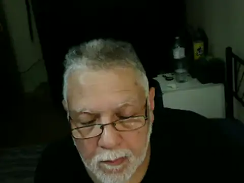 Snapshot of 100Tauros chatting on May 27, 2026, 11:50 am 100Tauros online show from May 27, 2026, 11:50 am