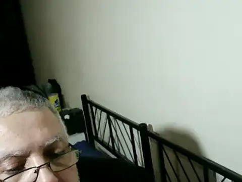 100Tauros online show from February 9, 2026, 10:52 pm