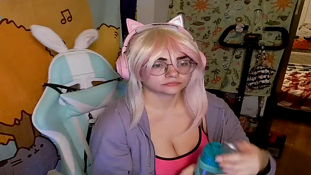 Snapshot of mochi_rainbow chatting on January 25, 2025, 2:15 am mochi rainbow online show from January 25, 2025, 2:15 am