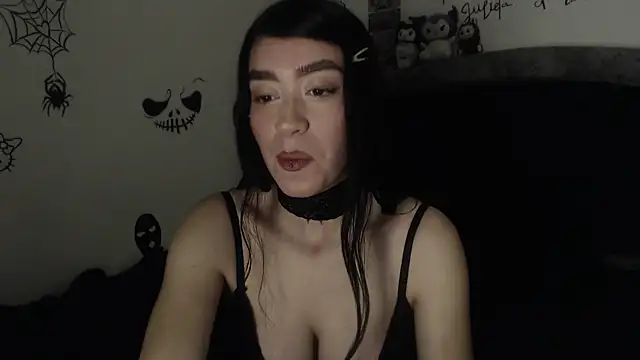 Julieta De Los Angeles online show from January 15, 2026, 10:24 pm