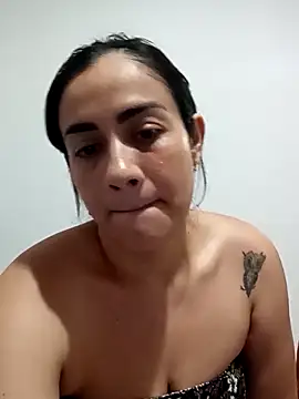 Snapshot of XGabrielaXX chatting on March 5, 2025, 2:03 am XGabrielaXX online show from March 5, 2025, 2:03 am