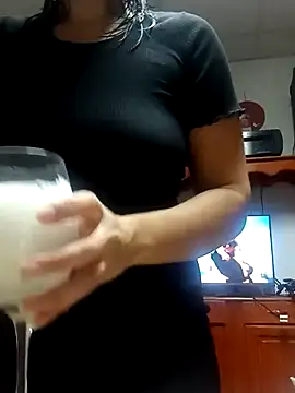 Snapshot of XGabrielaXX chatting on March 14, 2025, 11:53 pm XGabrielaXX online show from March 14, 2025, 11:53 pm