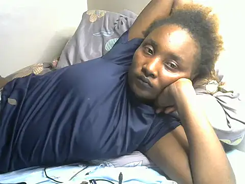 Snapshot of StacyGee24 chatting on February 20, 2026, 6:43 pm StacyGee24 online show from February 20, 2026, 6:43 pm