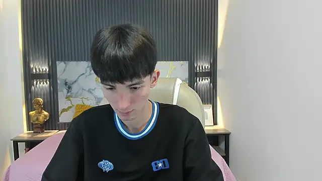 Jake evans online show from November 4, 2025, 1:04 pm