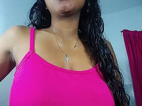 Snapshot of Sashabreck chatting on May 26, 2026, 4:10 am Sashabreck online show from May 26, 2026, 4:10 am