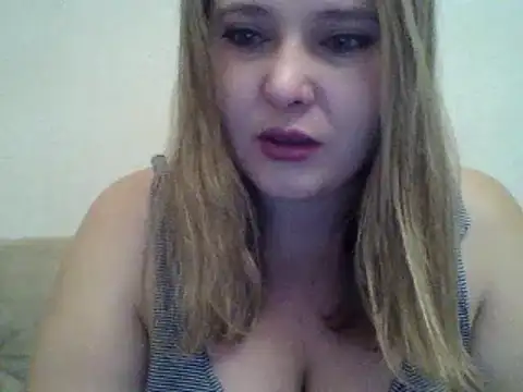 Snapshot of ParisMimi chatting on December 7, 2024, 6:05 am ParisMimi online show from December 7, 2024, 6:05 am