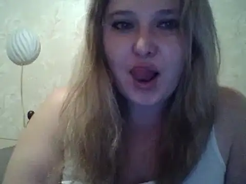 Snapshot of ParisMimi chatting on December 14, 2025, 7:25 am ParisMimi online show from December 14, 2025, 7:25 am