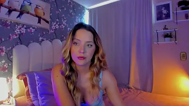 Snapshot of martinaaricci chatting on July 17, 2026, 2:36 pm martinaaricci online show from July 17, 2026, 2:36 pm