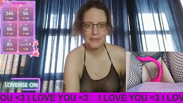 Snapshot of PernillaGirl chatting on April 12, 2026, 4:21 pm PernillaGirl online show from April 12, 2026, 4:21 pm