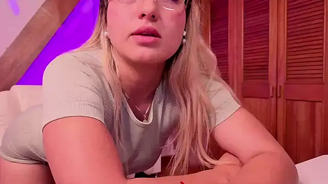 Paulina g3 online show from June 10, 2026, 3:08 am