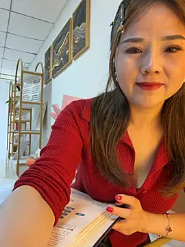 Efangfang online show from March 4, 2026, 5:26 am