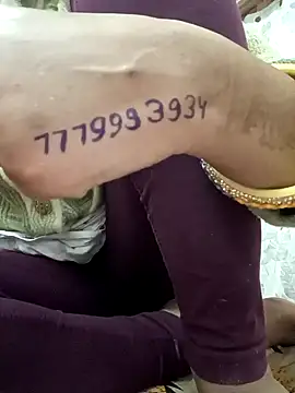 Snapshot of Angel-life chatting on December 5, 2024, 5:54 am Angel-life online show from December 5, 2024, 5:54 am