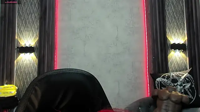 selene red  online show from March 19, 2025, 1:29 pm