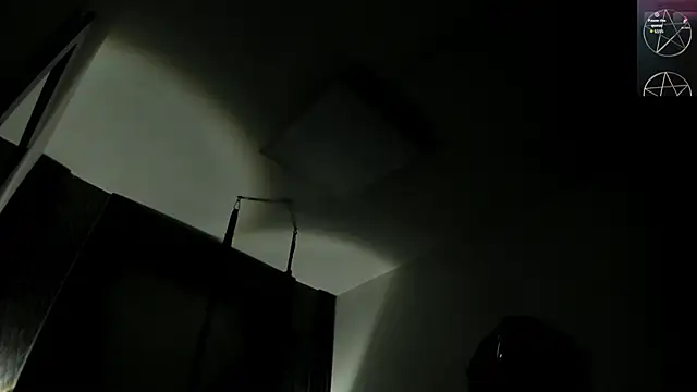 selene red  online show from November 19, 2025, 1:55 pm