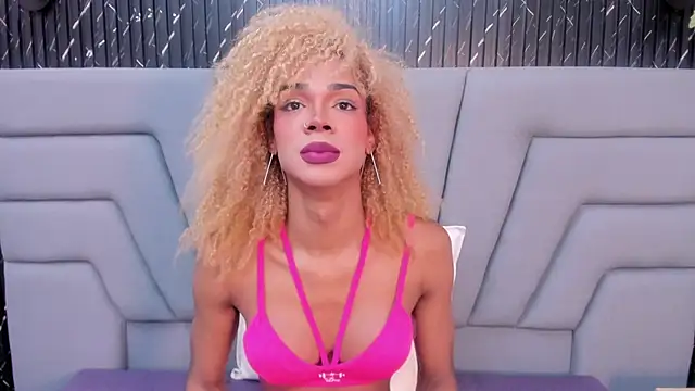 Snapshot of NaomiSteward chatting on November 30, 2025, 12:06 pm NaomiSteward online show from November 30, 2025, 12:06 pm