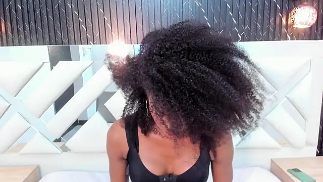 Snapshot of NaomiSteward chatting on February 6, 2025, 5:30 pm NaomiSteward online show from February 6, 2025, 5:30 pm