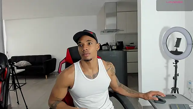 Snapshot of TROYWESLY- chatting on June 26, 2026, 8:25 pm TROYWESLY- online show from June 26, 2026, 8:25 pm
