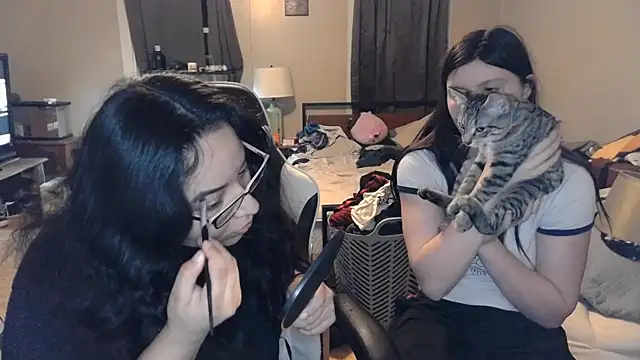 Elliewgfs online show from March 12, 2025, 12:31 am