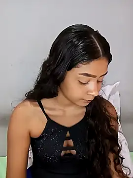 Snapshot of heleny901 chatting on September 11, 2025, 10:32 pm heleny901 online show from September 11, 2025, 10:32 pm