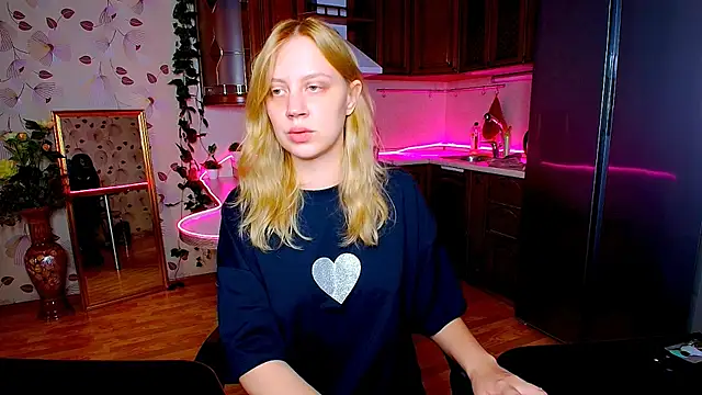 SexyNadi online show from October 2, 2025, 8:18 am