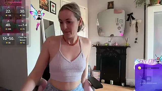 Littlelolo60 online show from April 8, 2026, 8:38 am