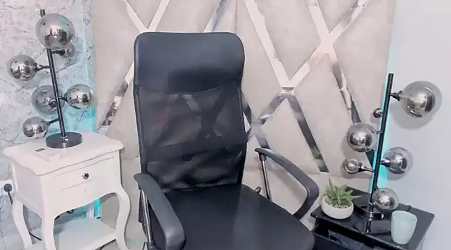 AnddieBaker online show from March 2, 2025, 7:54 am