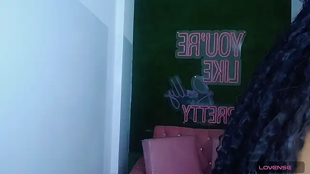 brenda a  online show from September 13, 2025, 1:00 pm