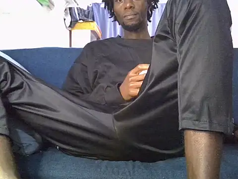 Delicious-D online show from November 19, 2025, 5:29 am