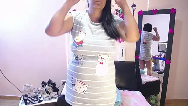 Snapshot of Victoria_Red01 chatting on January 8, 2025, 9:34 pm Victoria Red01 online show from January 8, 2025, 9:34 pm