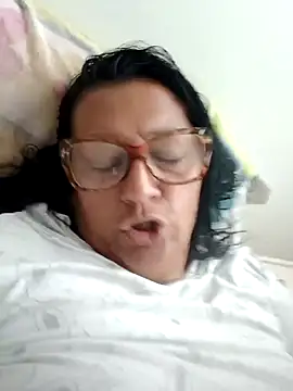 Snapshot of Victoria_Red01 chatting on February 13, 2025, 8:13 pm Victoria Red01 online show from February 13, 2025, 8:13 pm