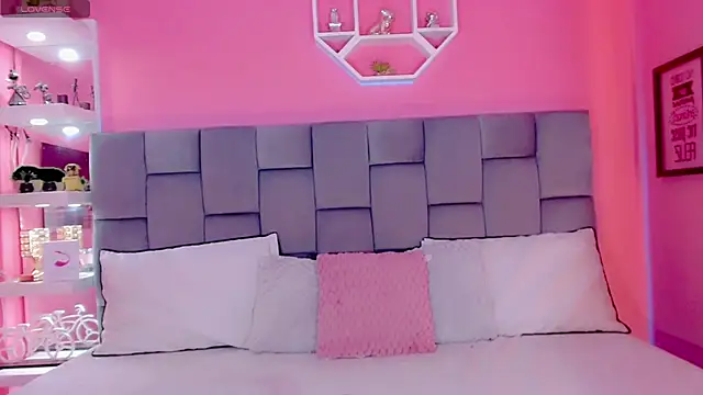 AlanaBekeer online show from February 22, 2025, 8:42 pm