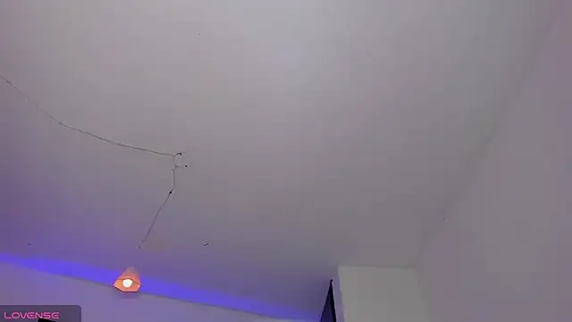 Scarlett 811 online show from April 21, 2026, 8:26 pm