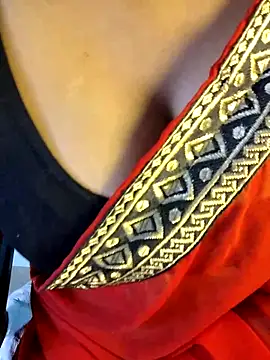 VR here 4U online show from February 1, 2026, 5:06 am