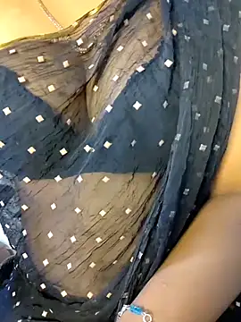 VR here 4U online show from December 17, 2025, 1:38 pm