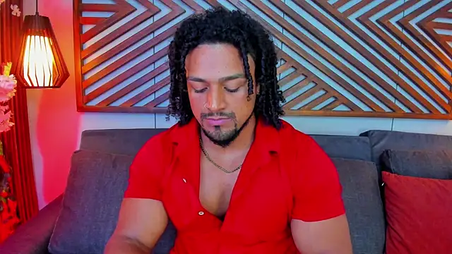 Snapshot of MikeEstevess chatting on June 15, 2026, 5:40 am MikeEstevess online show from June 15, 2026, 5:40 am