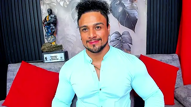 MikeEstevess online show from March 6, 2026, 5:24 am