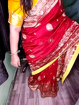 Snapshot of Pratibha_ji chatting on October 13, 2025, 7:32 am Pratibha ji online show from October 13, 2025, 7:32 am