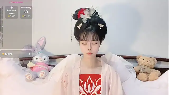 Qedgjwyz1 online show from October 1, 2025, 1:59 pm