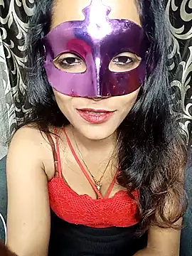 REVA DARLING online show from March 18, 2026, 6:49 am