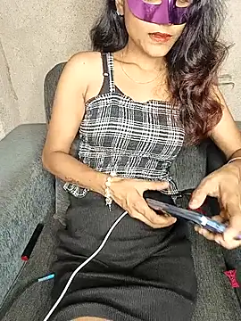 REVA DARLING online show from October 10, 2025, 5:08 am