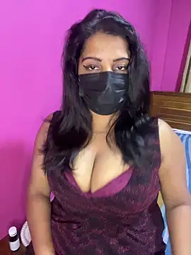 NOORA-GIRL online show from September 9, 2025, 9:57 pm