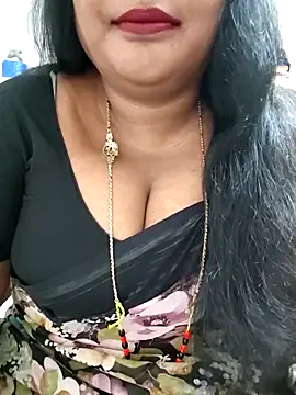 Snapshot of Swapna_143 chatting on April 21, 2026, 2:14 am Swapna 143 online show from April 21, 2026, 2:14 am
