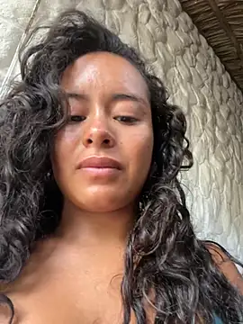 Snapshot of Marie_Rose chatting on March 21, 2025, 5:12 pm Marie Rose online show from March 21, 2025, 5:12 pm