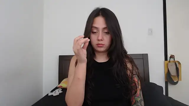 rebecca collin online show from December 17, 2025, 8:47 pm