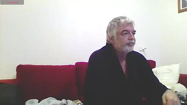 Skoona73 online show from December 5, 2025, 12:37 pm