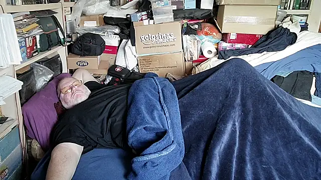 hadeszeuss2 online show from March 2, 2026, 3:19 pm