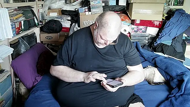 hadeszeuss2 online show from February 27, 2026, 3:34 pm