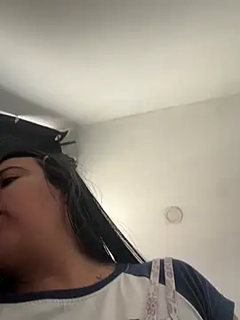 Devilsweet17 online show from February 20, 2026, 2:08 pm